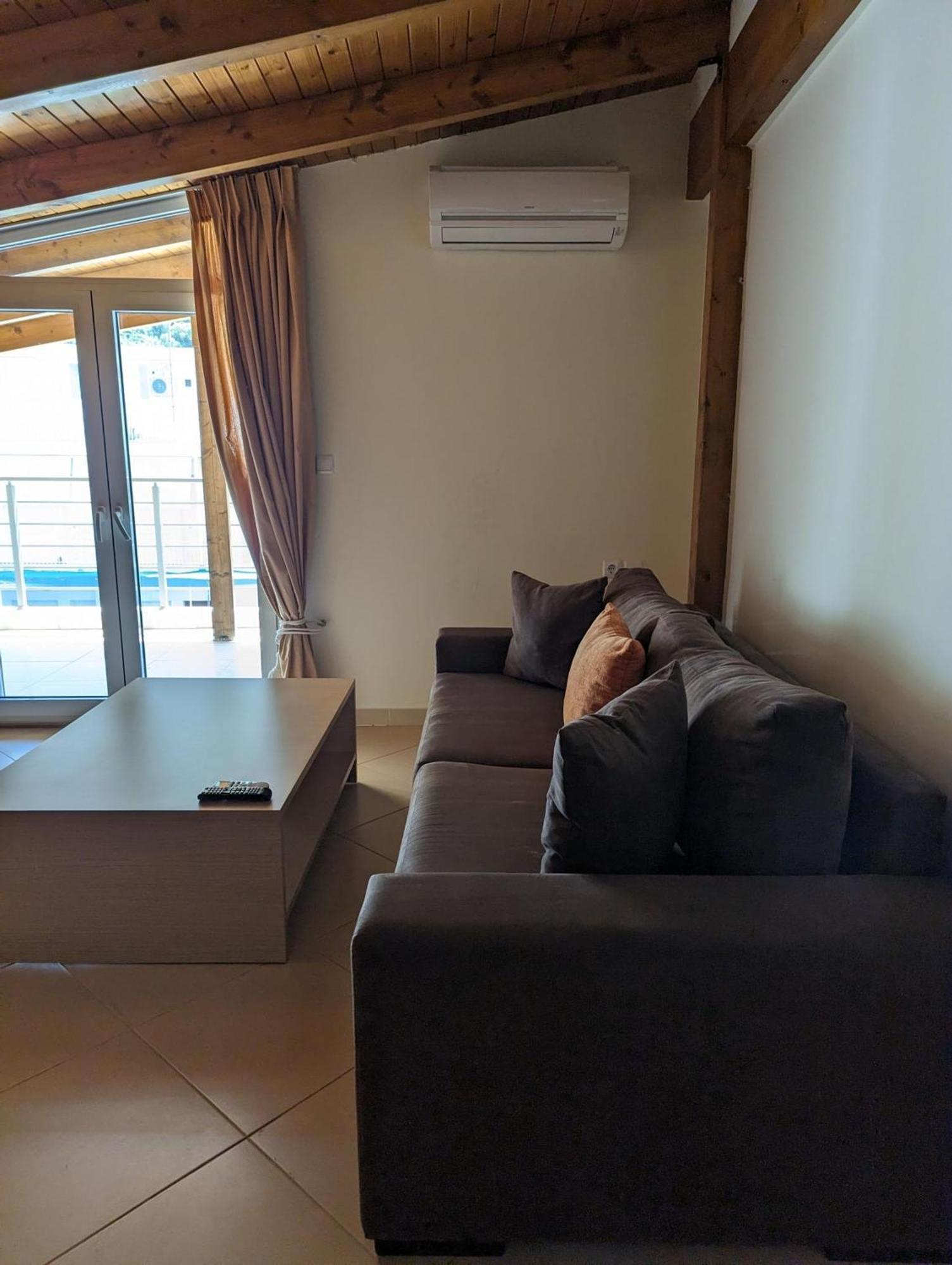 Samaras Apartments In Камена-Вурла Экстерьер фото