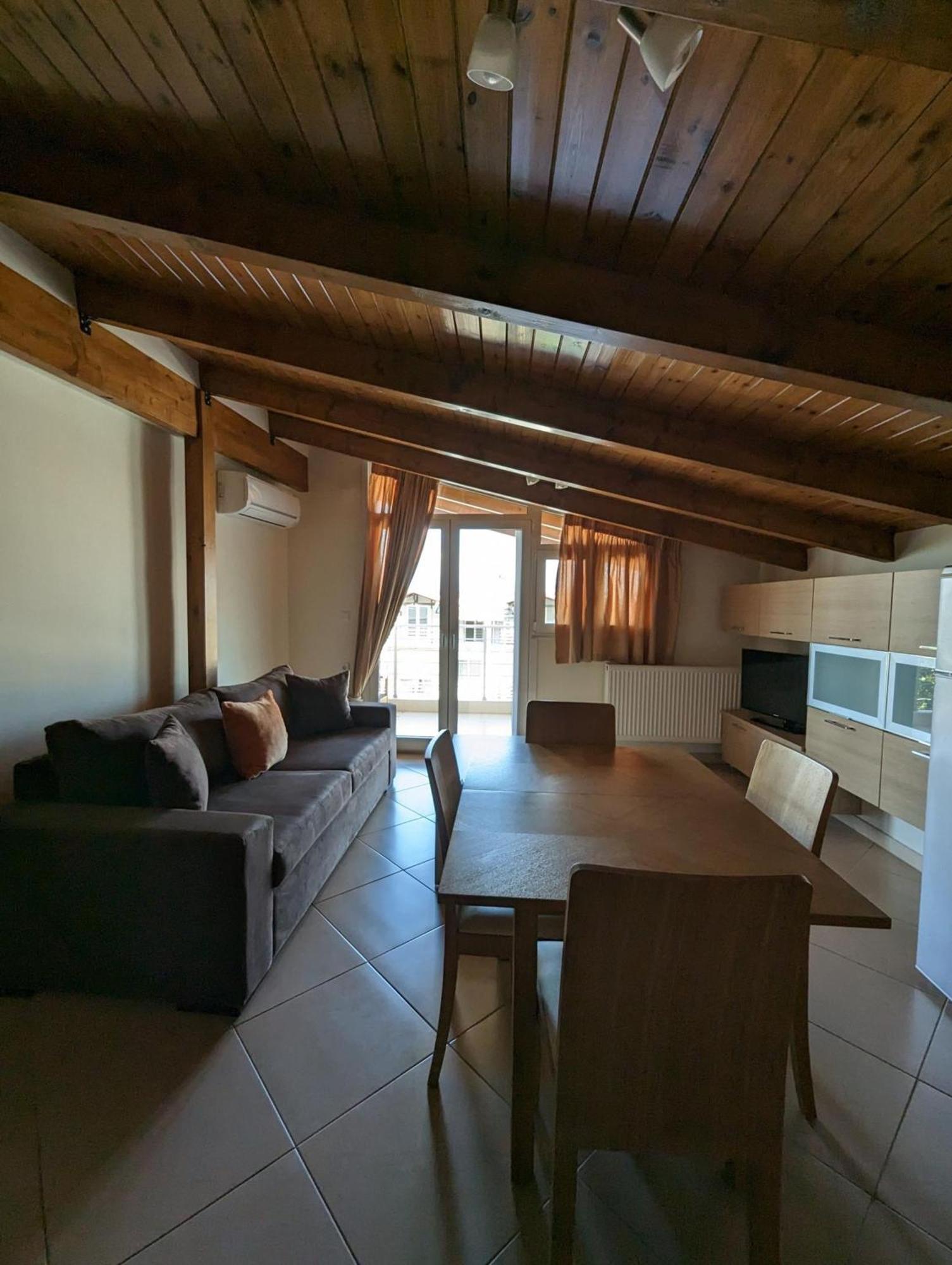 Samaras Apartments In Камена-Вурла Экстерьер фото