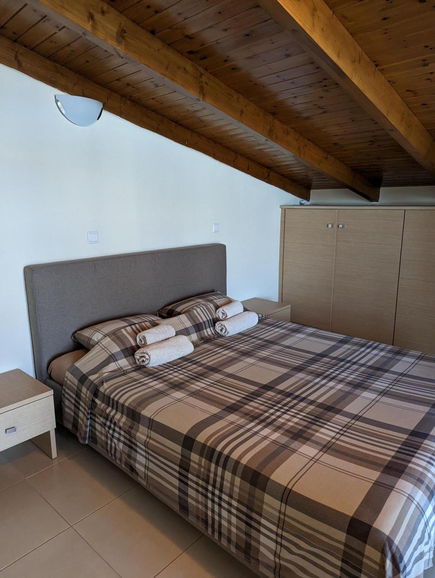 Samaras Apartments In Камена-Вурла Экстерьер фото