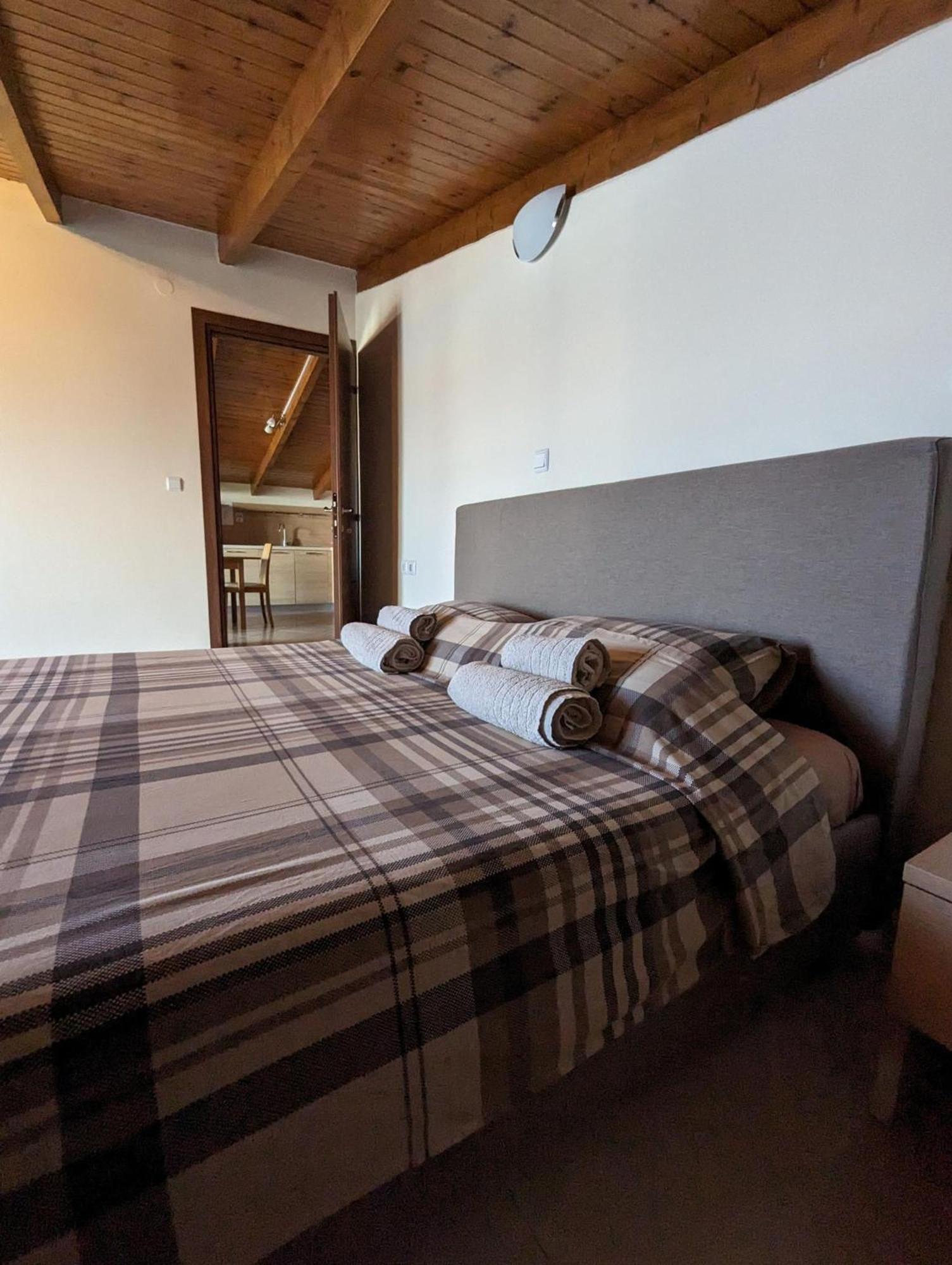 Samaras Apartments In Камена-Вурла Экстерьер фото