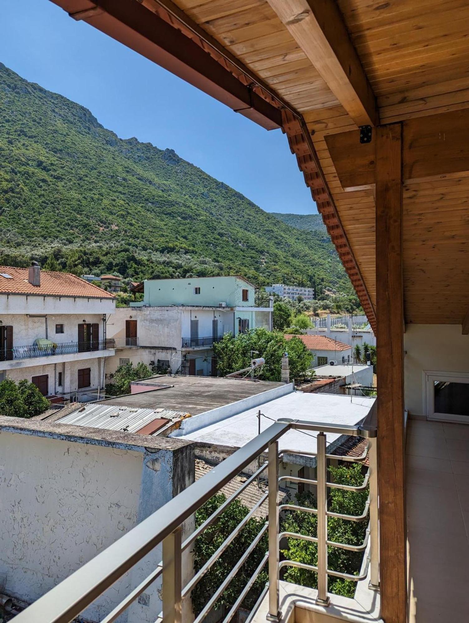 Samaras Apartments In Камена-Вурла Экстерьер фото